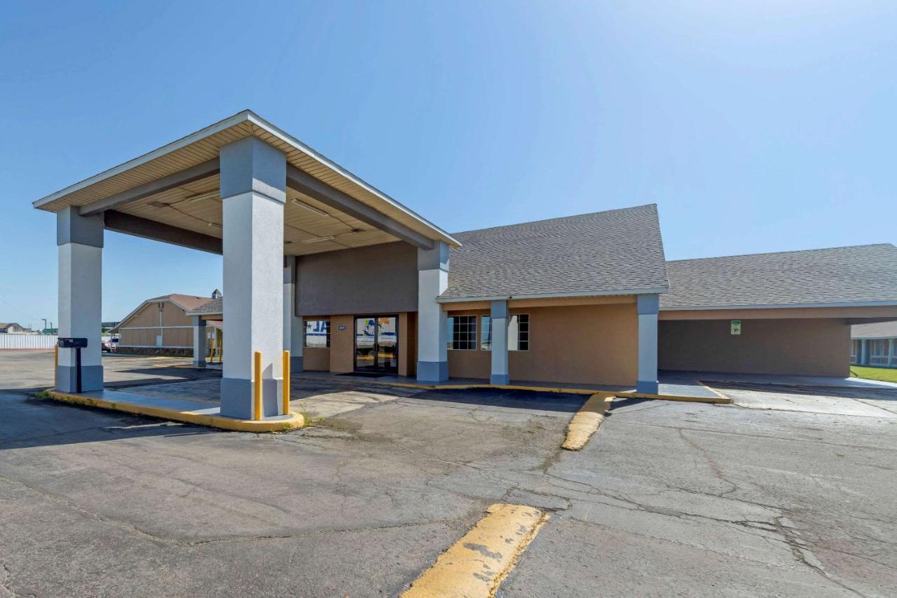 Econo Lodge Pryor Pryor Creek Exterior foto